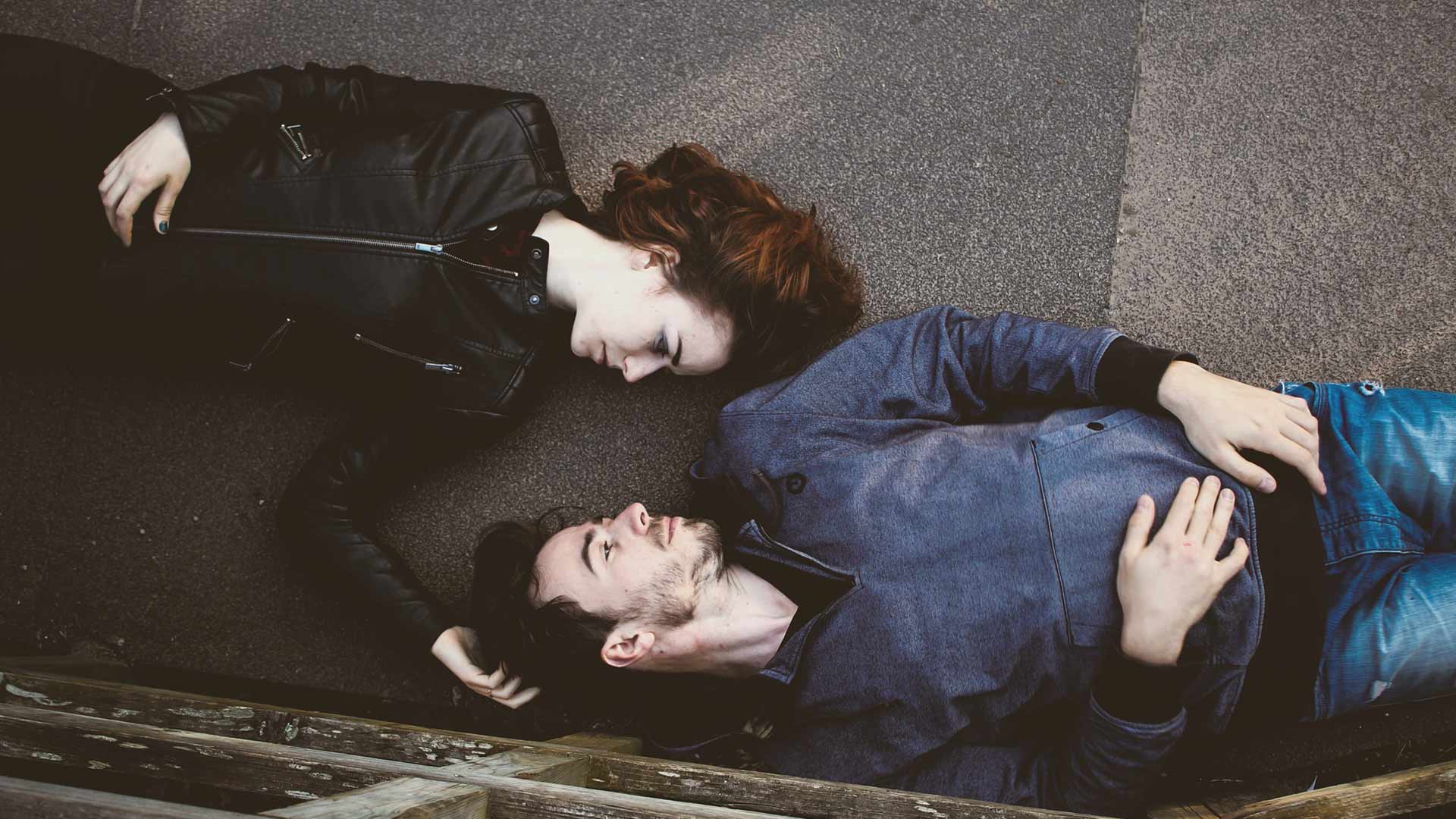 <strong>암브로즈 레드문</strong>